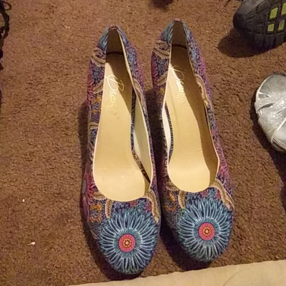 Multiple color shoes